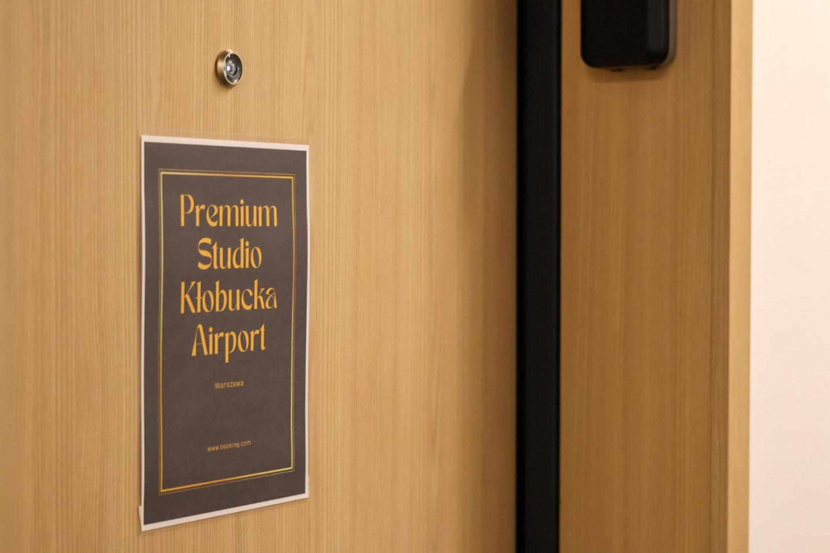Premium Studio Klobucka Airport วอร์ซอ ภายนอก รูปภาพ